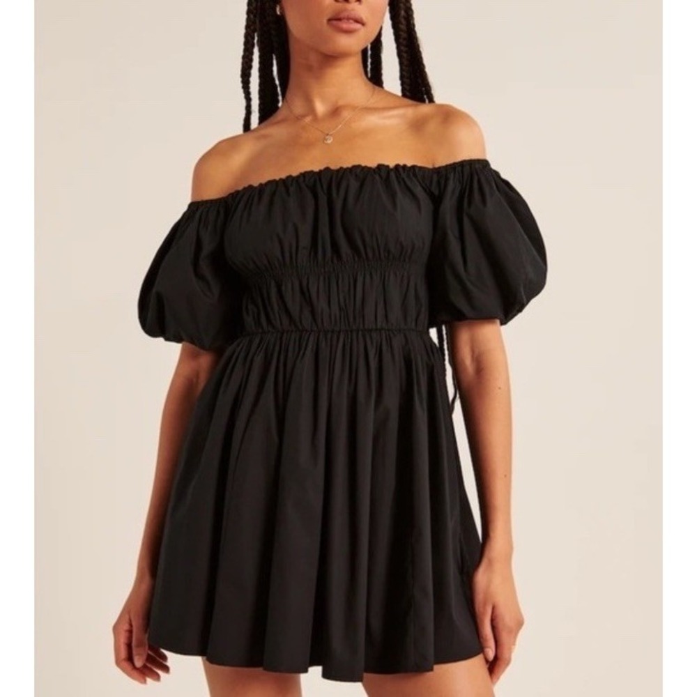 Abercrombie‎ & Fitch Dress Womens Medium P Black Smocked Puff Sleeve Mini Summer